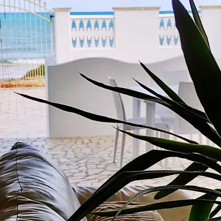 Mare Fuori Villa