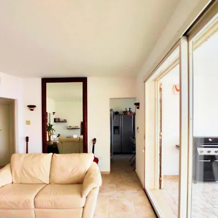Mare Fuori Villa